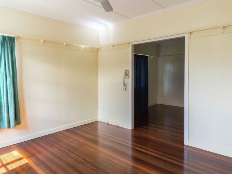 28 Dunbar St, Mount Gravatt East QLD 4122