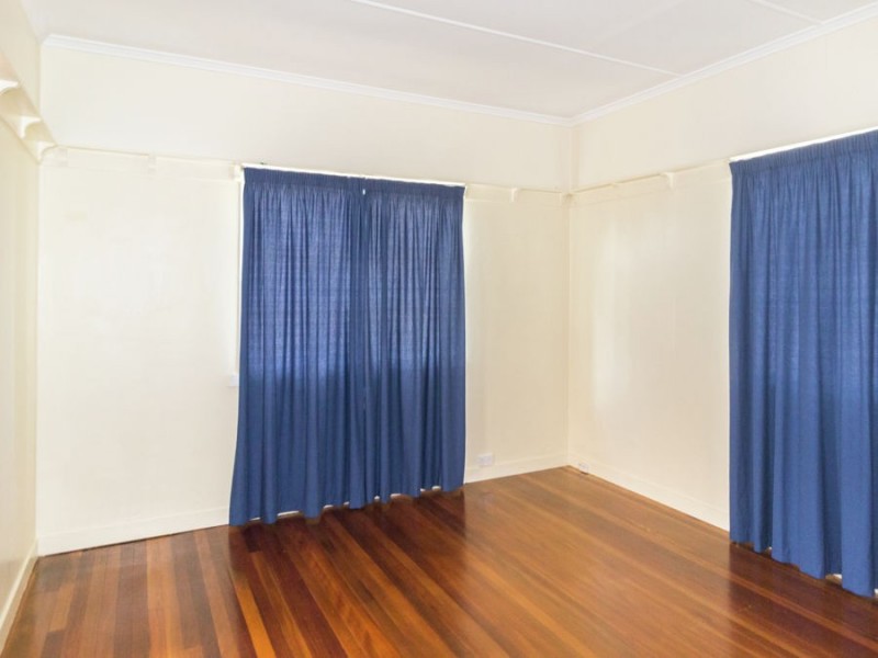 28 Dunbar St, Mount Gravatt East QLD 4122
