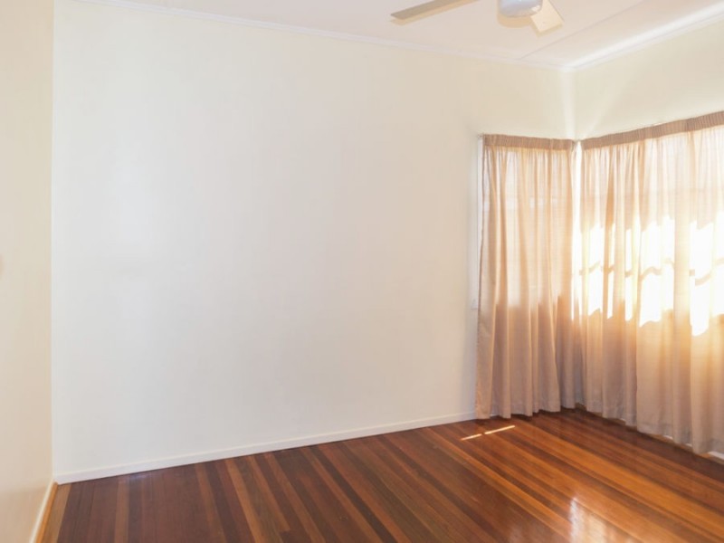 28 Dunbar St, Mount Gravatt East QLD 4122