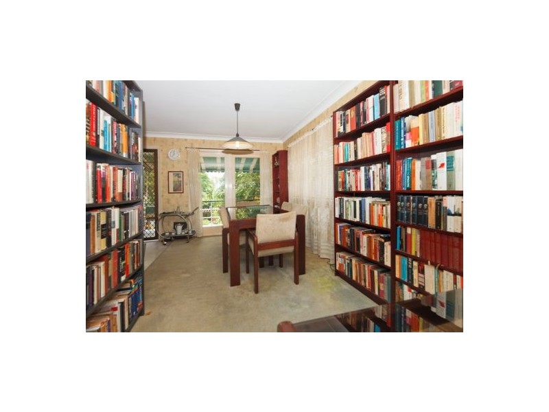 12 Balloch Street, Wishart QLD 4122