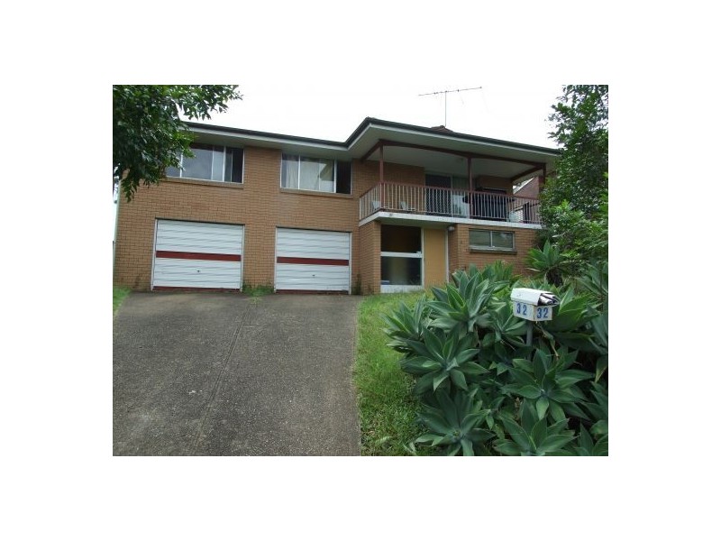 32 Copenhagen St, Wishart QLD 4122