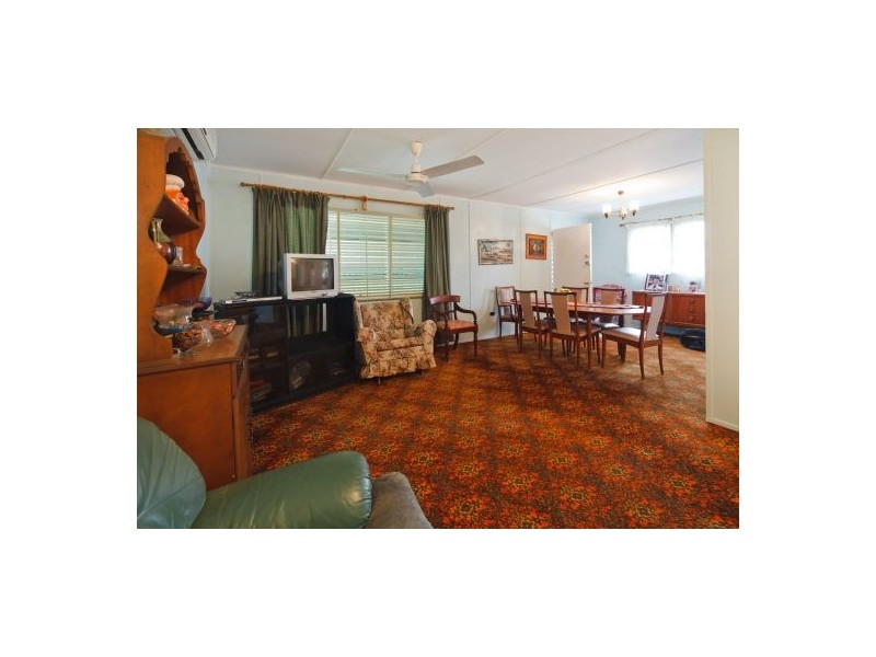 2 Tivela Street, Mansfield QLD 4122