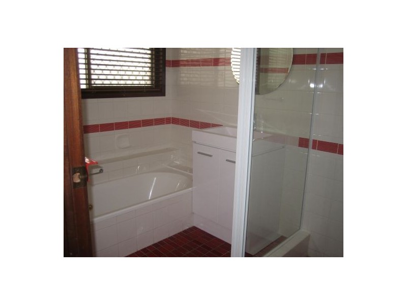 5 Saville Street, Eight Mile Plains QLD 4113