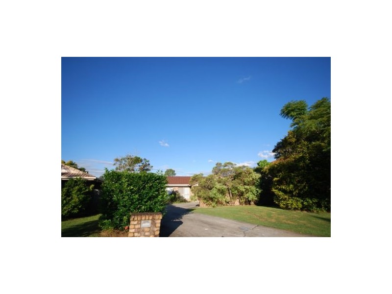 3 Conrad Pl, Wishart QLD 4122