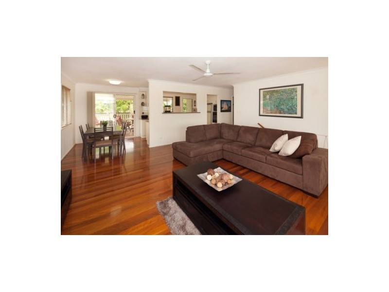 37 Denton Street, Wishart QLD 4122