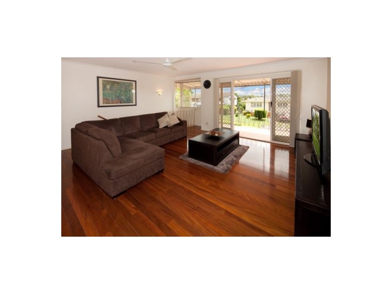 37 Denton Street, Wishart QLD 4122