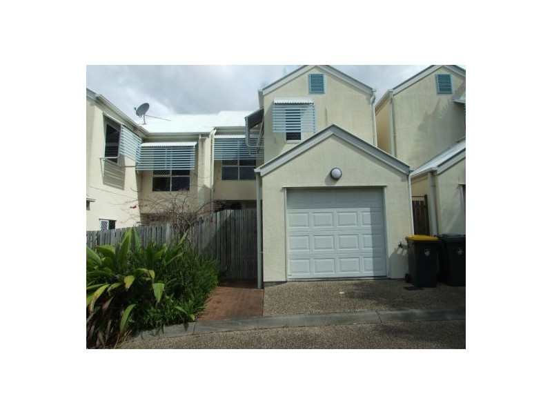 Unit 2 8 Mahina Place, Wishart QLD 4122