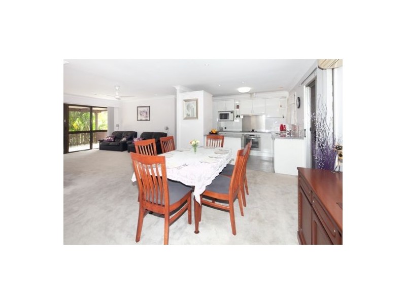 2 Cary Street, Mount Gravatt East QLD 4122