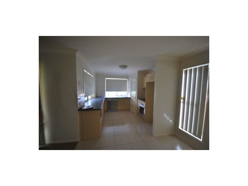 37 Jasmina Pde, Waterford QLD 4133