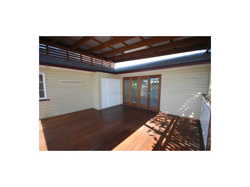 26 Wishart Road, Wishart QLD 4122