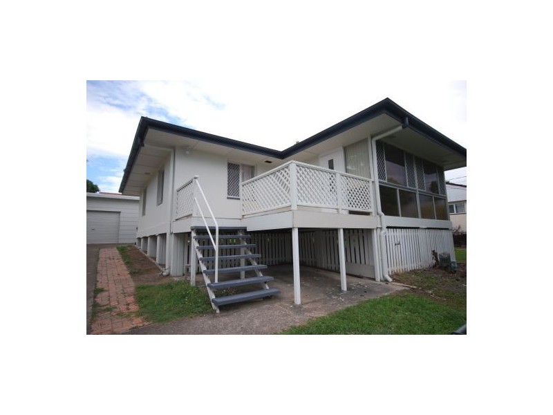4 Tegula St, Mansfield QLD 4122
