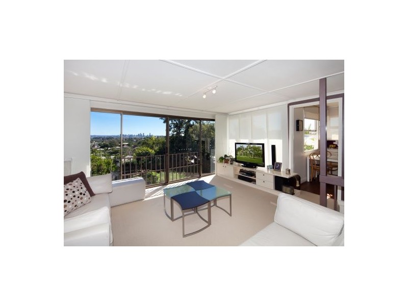 40 Dagmar Street, Holland Park West QLD 4121