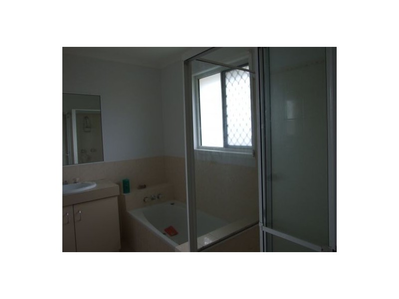 13/5 Rowe Close, Wishart QLD 4122