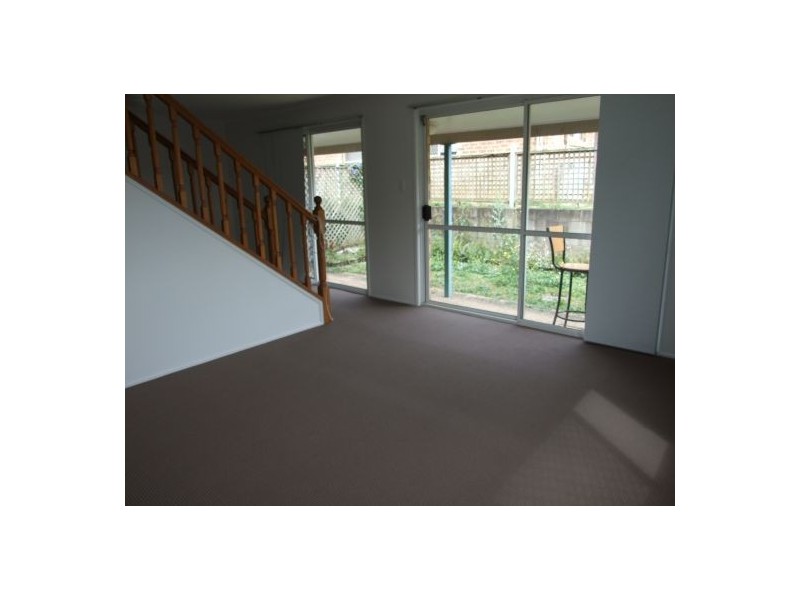 13/5 Rowe Close, Wishart QLD 4122