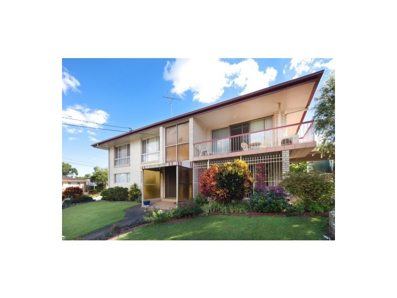 16 Fernshaw Street, Macgregor QLD 4109