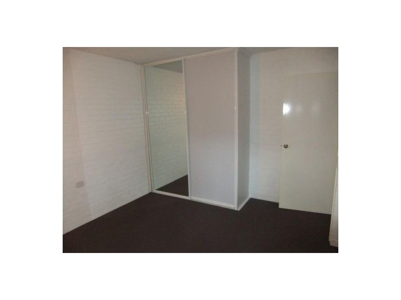 3/124 Sir Fred Schonell Dr, St Lucia QLD 4067