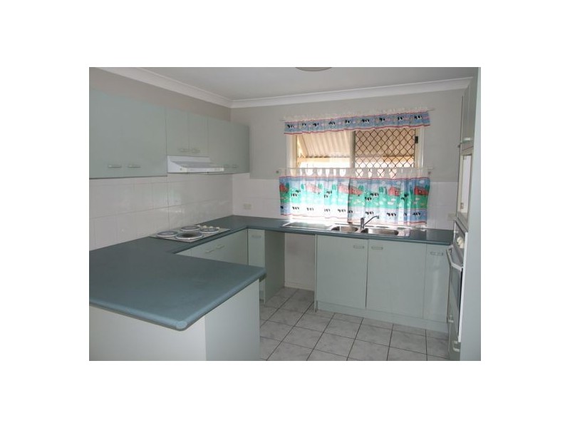 8 Larrell Close, Eight Mile Plains QLD 4113