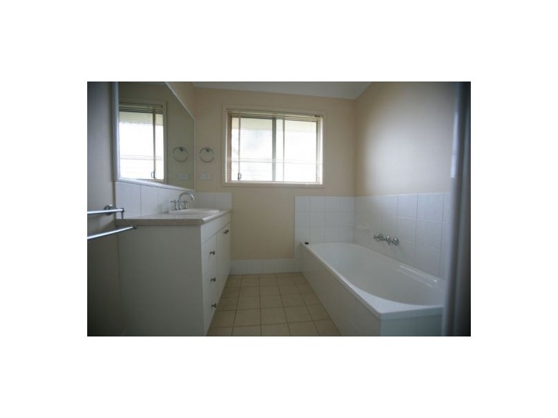 Unit 23 28 Coora Street, Wishart QLD 4122