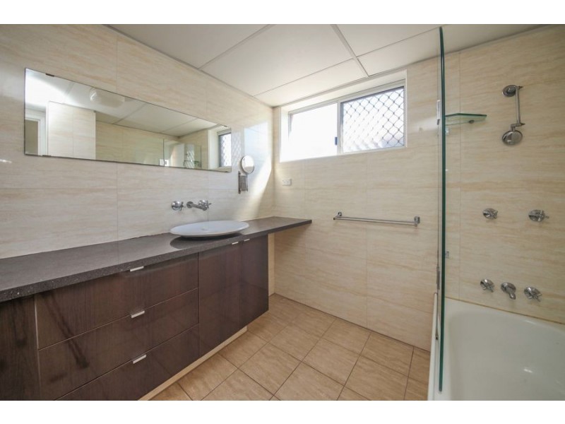 1/47 Ellis Street, Greenslopes QLD 4120