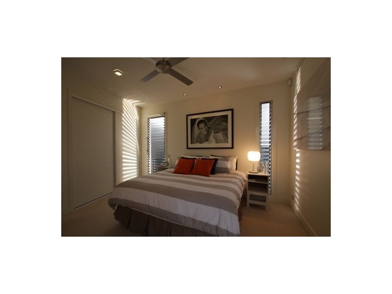 185 Oceana Tce, Lota QLD 4179