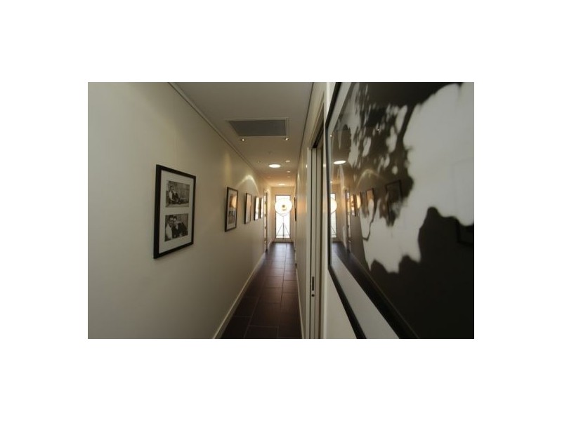 185 Oceana Tce, Lota QLD 4179