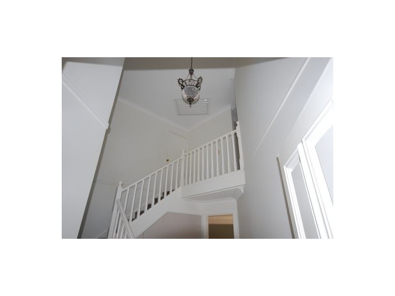 45 Banika Street, Mansfield QLD 4122