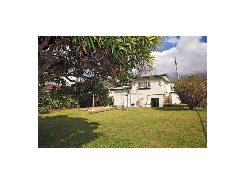 48 Broadwater Road, Mount Gravatt East QLD 4122