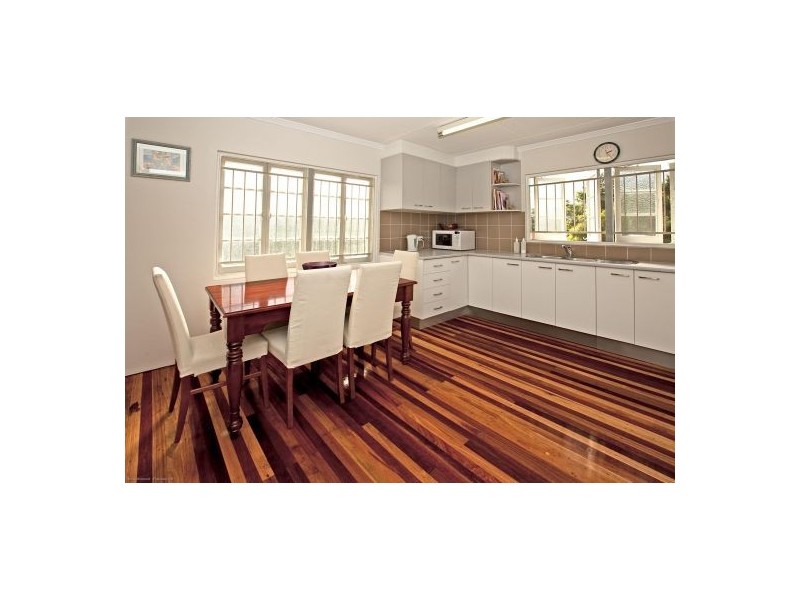 48 Broadwater Road, Mount Gravatt East QLD 4122