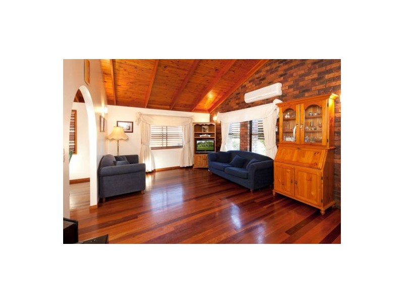 77 Honeywood Street, Sunnybank Hills QLD 4109