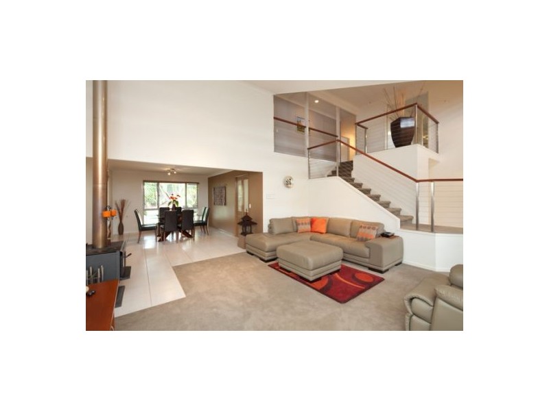 17 Linfield Street, Mansfield QLD 4122