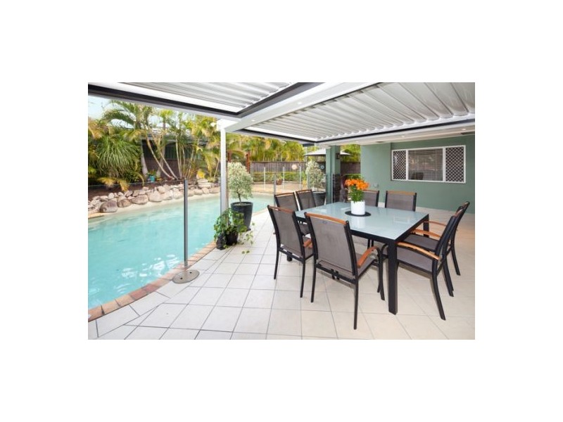 17 Linfield Street, Mansfield QLD 4122