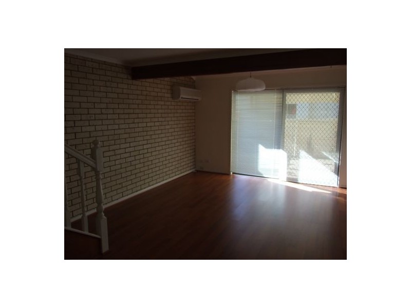 Unit 2 38 Lani Street, Wishart QLD 4122