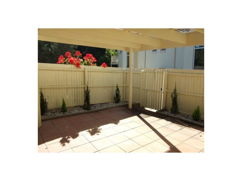 Unit 2 38 Lani Street, Wishart QLD 4122