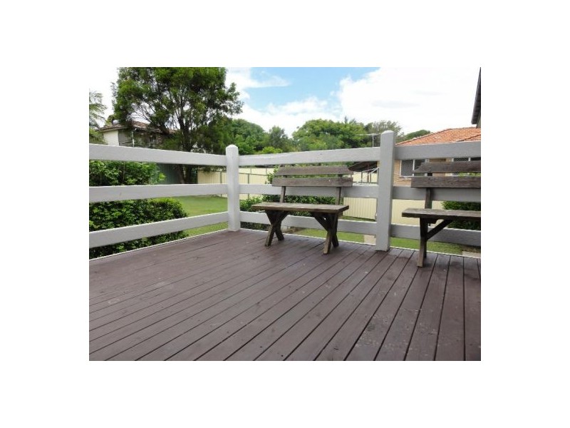 32 Luprena Street, Mansfield QLD 4122