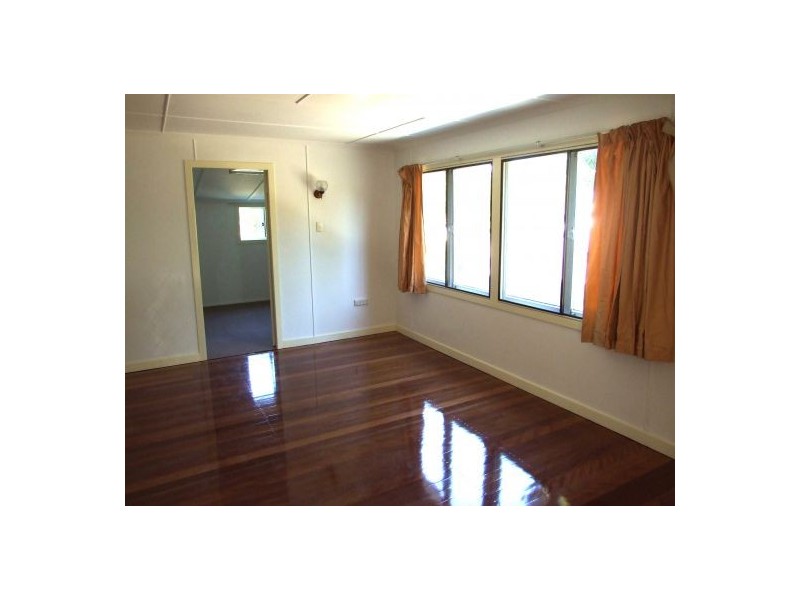 56 Thurlby St, Upper Mount Gravatt QLD 4122