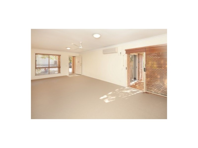 Unit 24 30 Lindeman Place, Eight Mile Plains QLD 4113