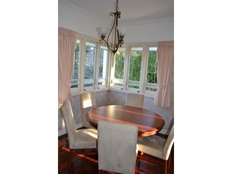 69  Beryl Crest, Holland Park QLD 4121