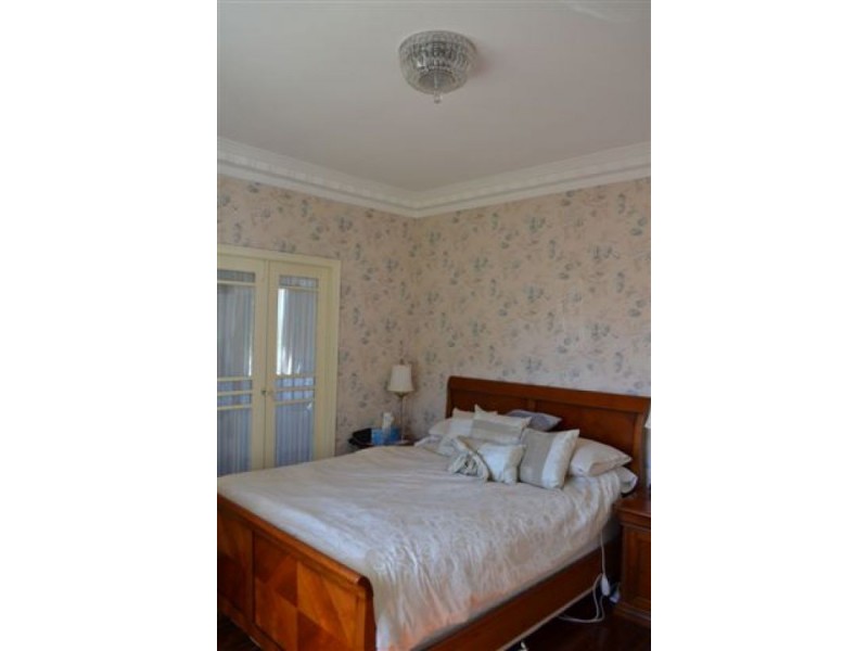 69  Beryl Crest, Holland Park QLD 4121