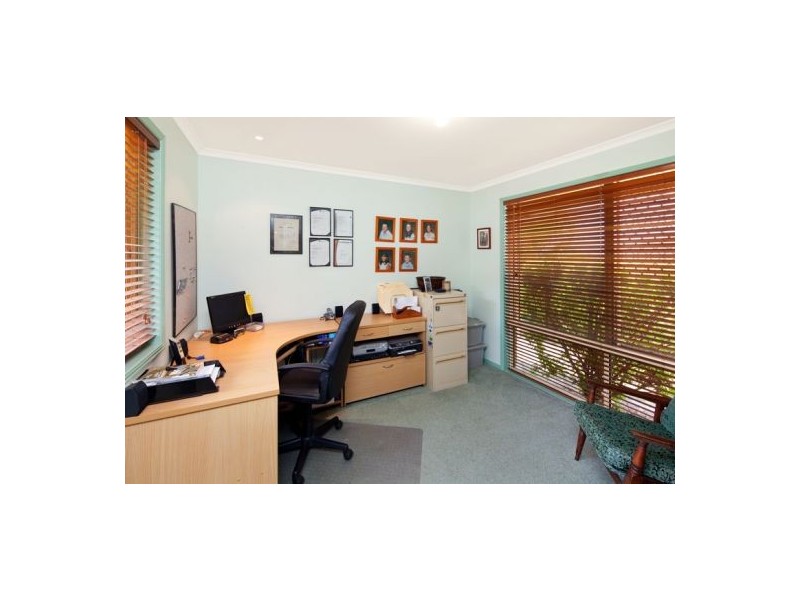 15 Matincock St, Wishart QLD 4122