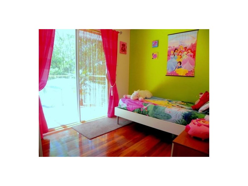 24 Avenell Street, Wishart QLD 4122