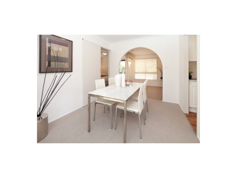 10 Winthrop Street, Wishart QLD 4122