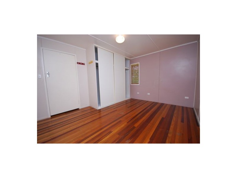 17 Luprena Street, Mansfield QLD 4122