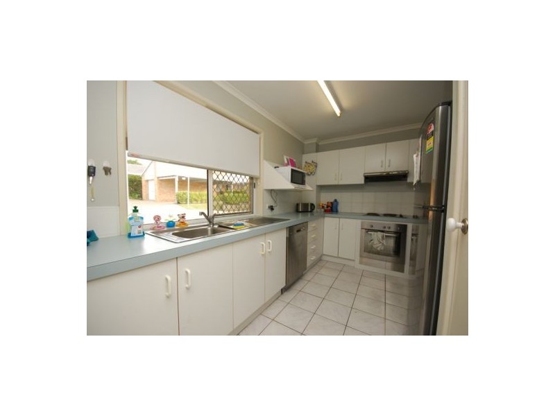 8  10 Rowe Close, Wishart QLD 4122