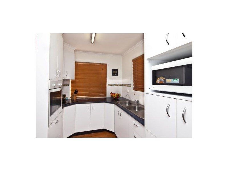 7 Nardie Street, Eight Mile Plains QLD 4113