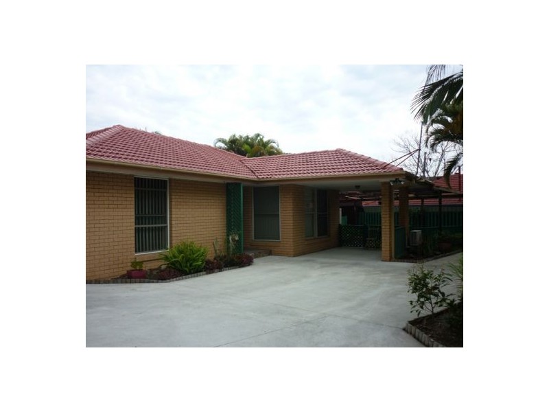 527  Broadwater Road, Mansfield QLD 4122