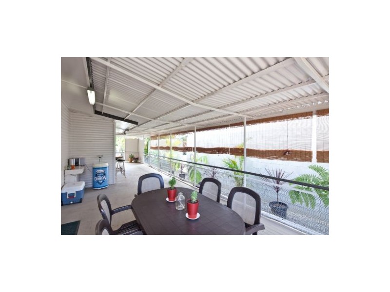 100 Wanda Road, Upper Mount Gravatt QLD 4122