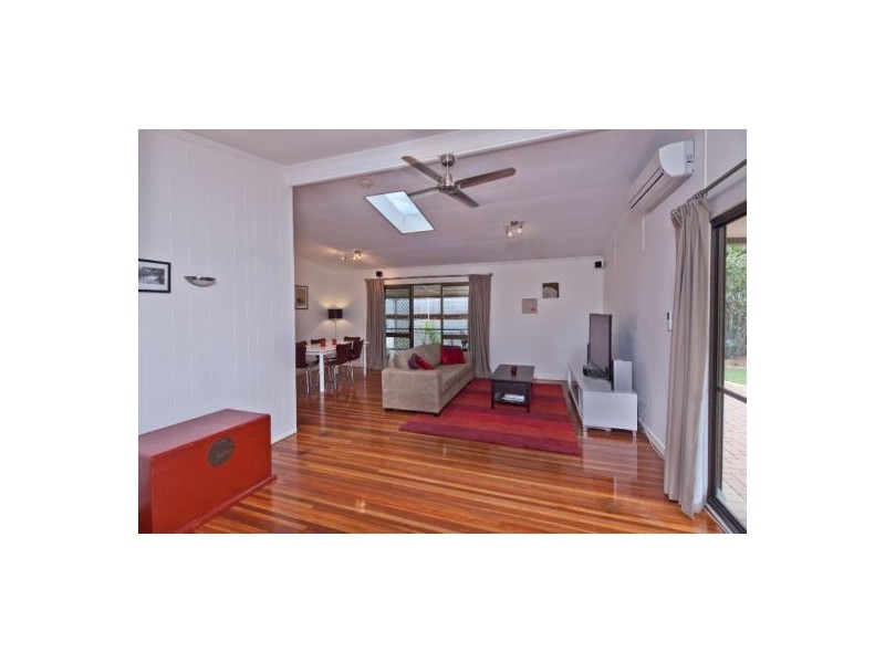 100 Wanda Road, Upper Mount Gravatt QLD 4122