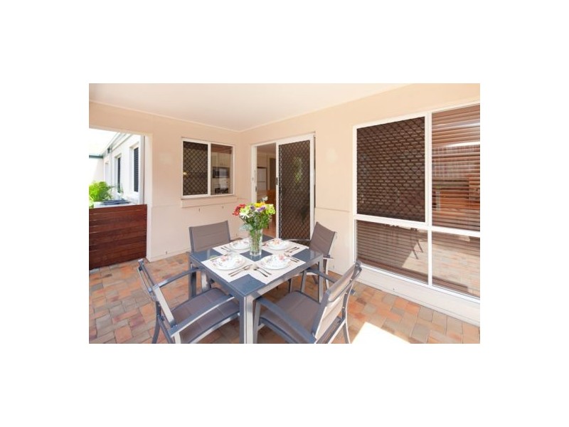 34 Kane Crescent, Mansfield QLD 4122