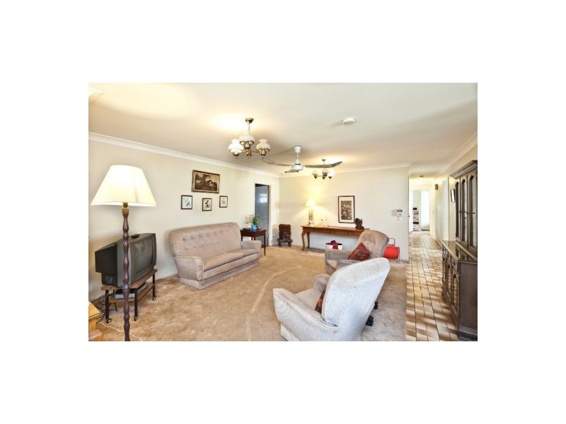 12 Nubara Street, Mansfield QLD 4122