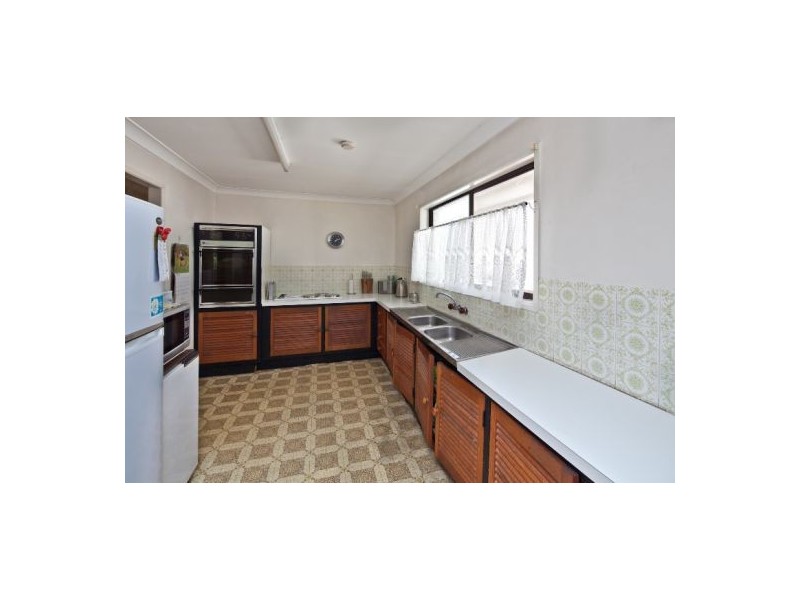 12 Nubara Street, Mansfield QLD 4122